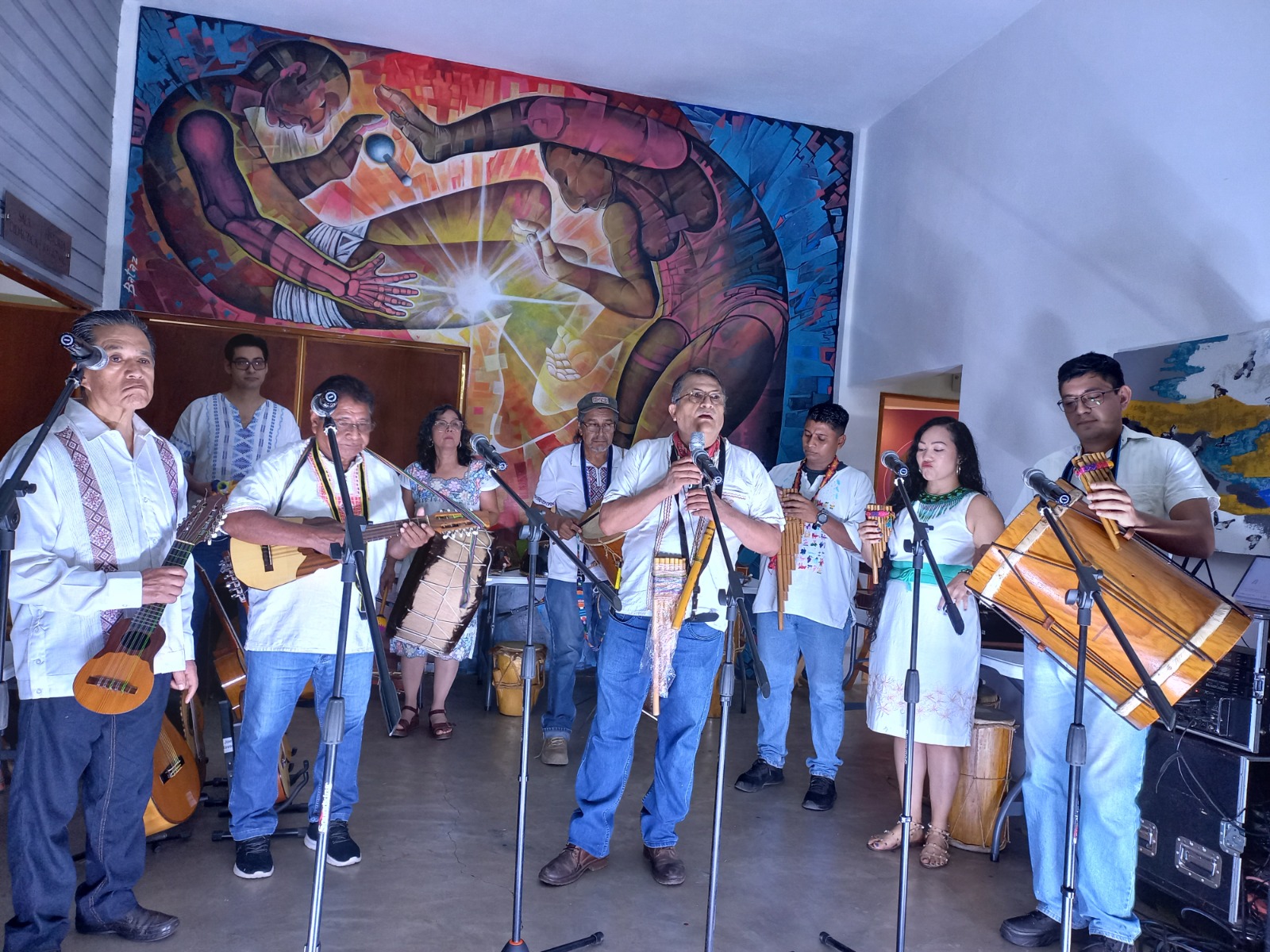 Coplas de América llenan el MUCAH de folclor y tradición