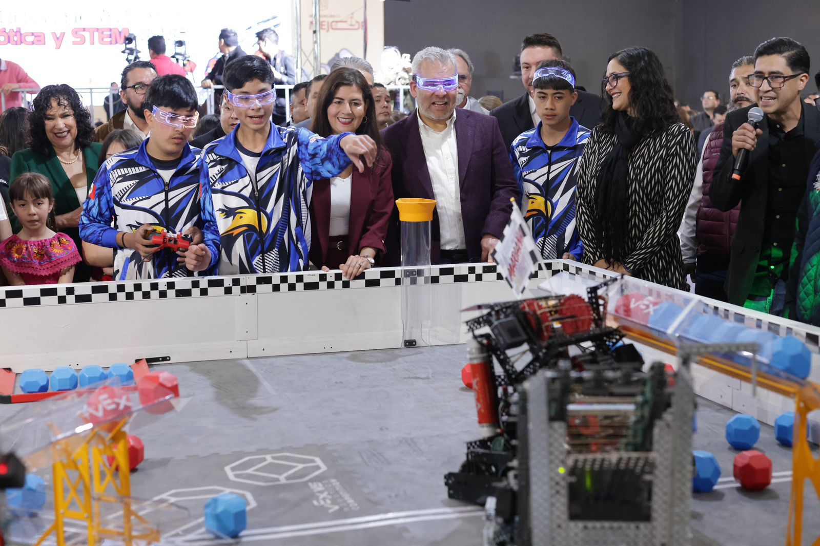 Convoca ARB a jóvenes michoacanos a crear red social 100 % mexicana