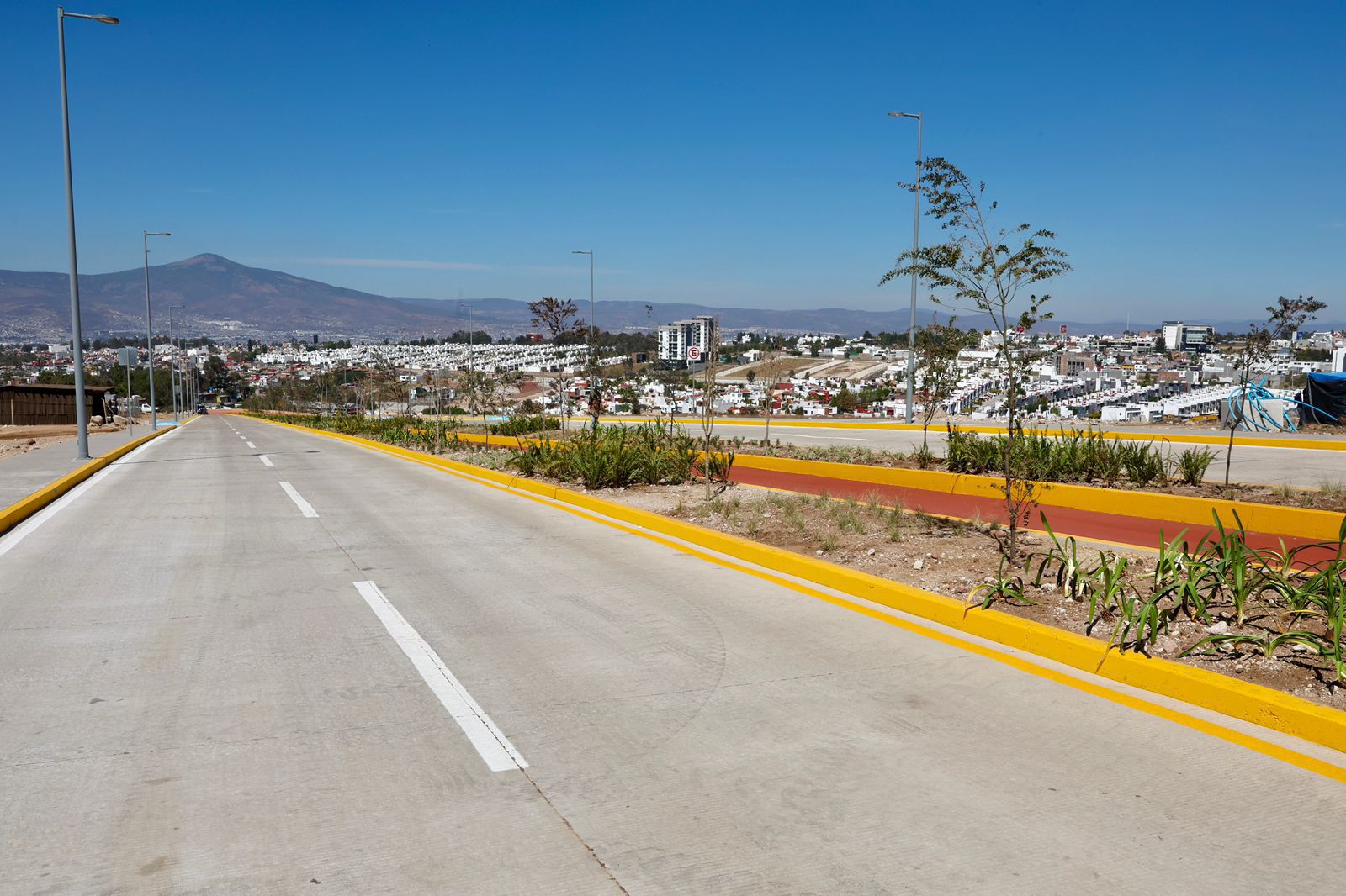 Michoacán construye un mejor Morelia; ARB inaugura segunda ampliación de la av. Amalia Solórzano