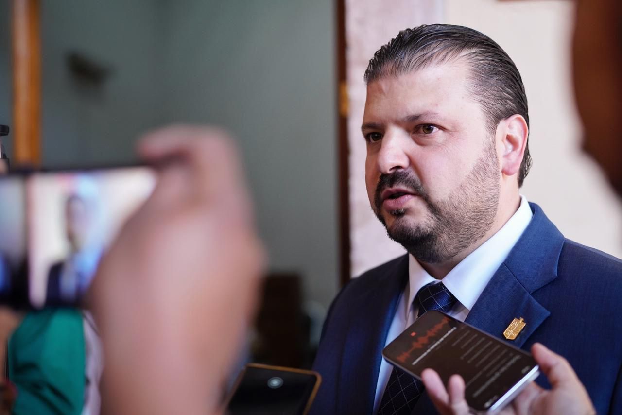 Ley de no más deuda a largo plazo es solo para el Ejecutivo; ayuntamientos son libres de su manejo financiero: Raúl Zepeda