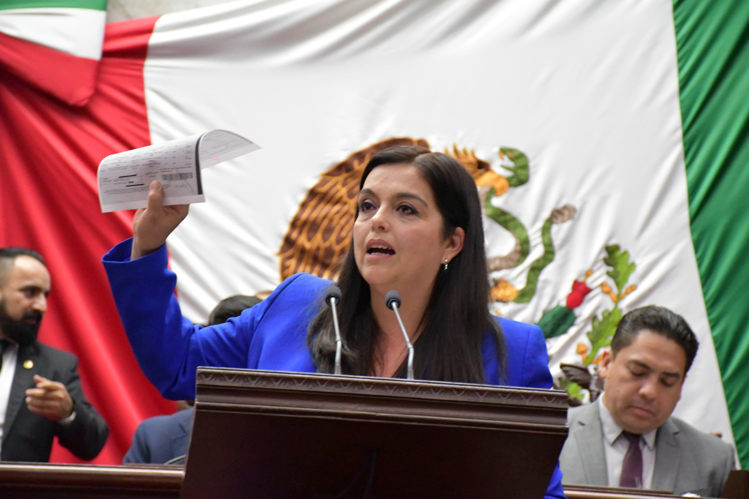 Exhorta diputada Tere Herrera a autoridades de salud a informar sobre abasto de medicamentos en Michoacán Exhorta diputada Tere Herrera a autoridades de salud a informar sobre abasto de medicamentos en Michoacán