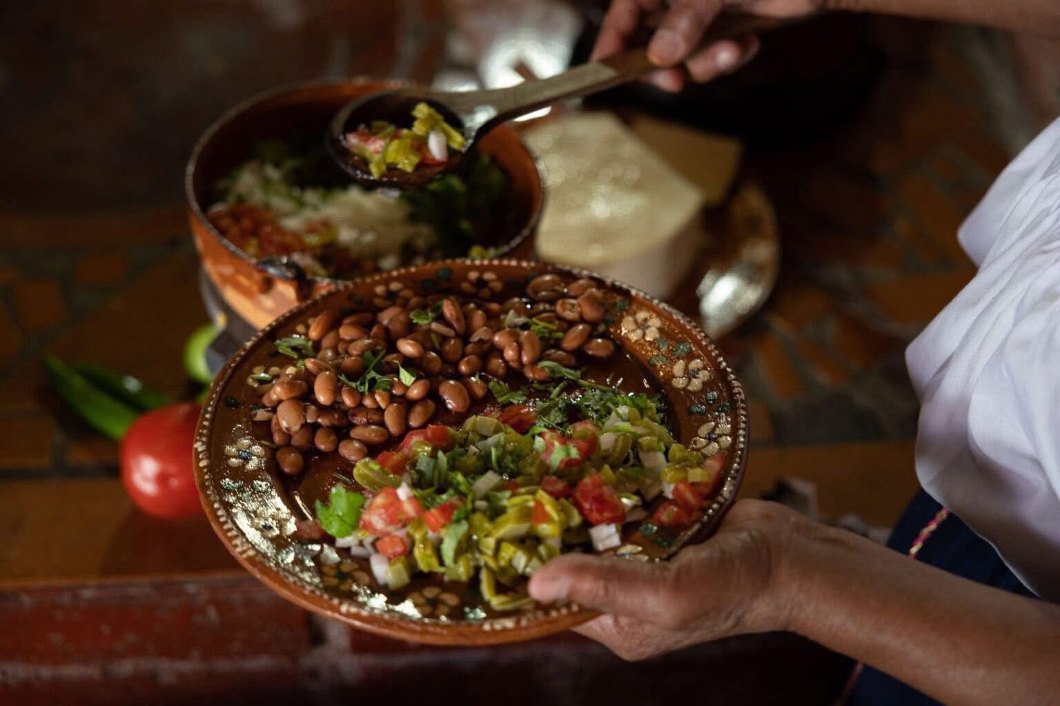 Pátzcuaro enciende los fogones, inició la Celebración Nacional de Cocineras Tradicionales Pátzcuaro enciende los fogones, inició la Celebración Nacional de Cocineras Tradicionales