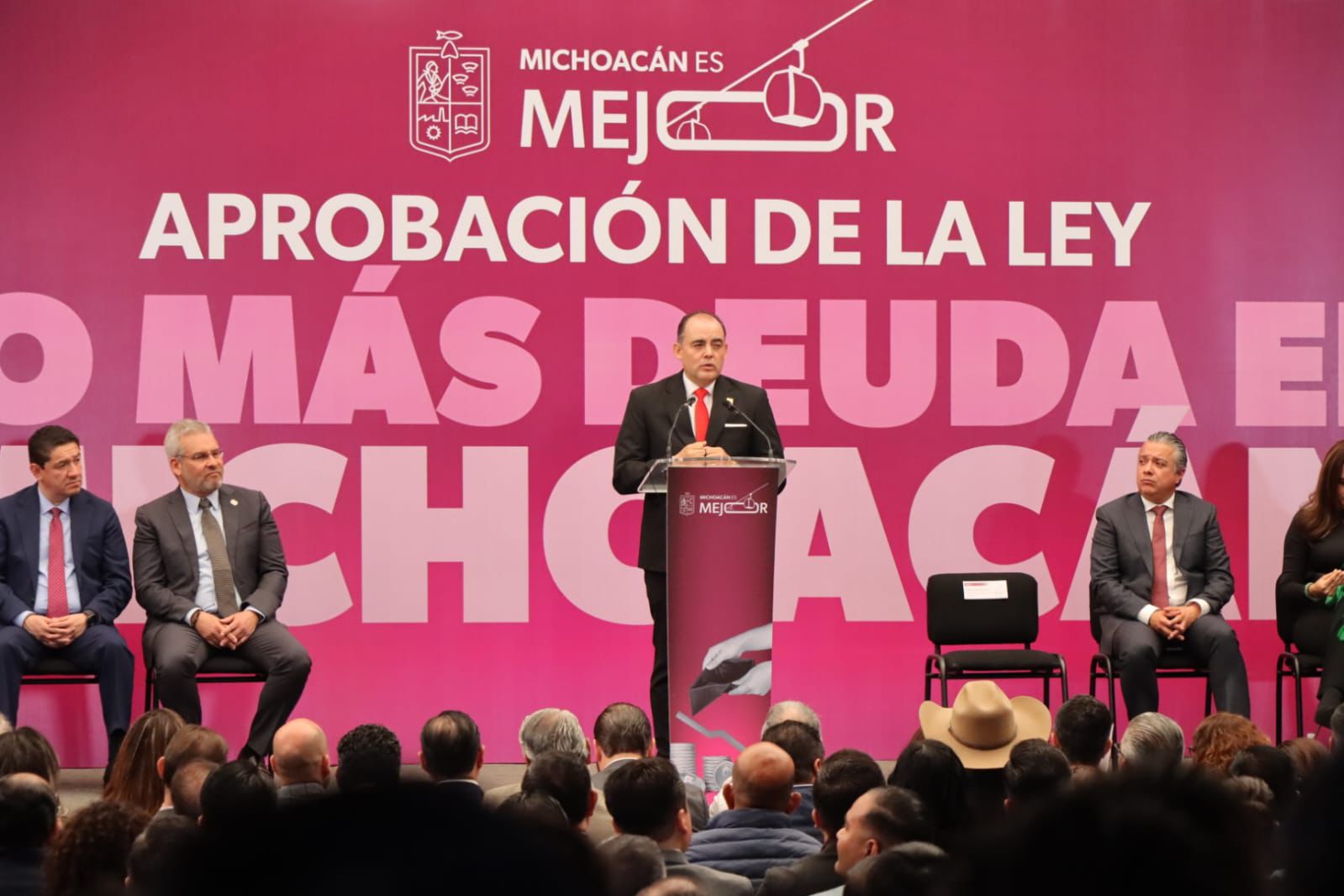 Reforma “No Más Deuda” marca un antes y un después en la vida financiera de Michoacán: Baltazar Gaona Reforma “No Más Deuda” marca un antes y un después en la vida financiera de Michoacán: Baltazar Gaona