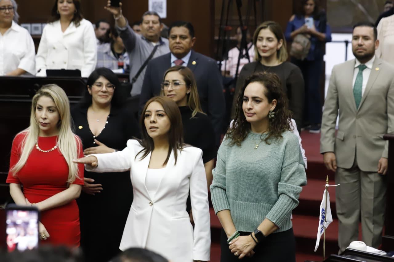 Designa 76 Legislatura a Estephania García como sindica municipal de Queréndaro