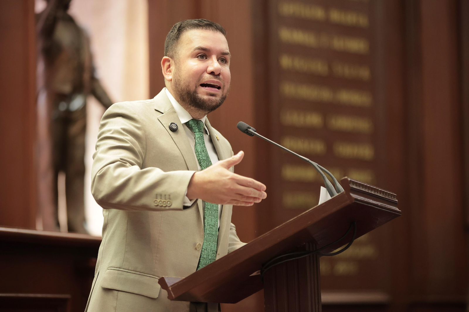 Plantea Reyes Galindo iniciativa para atender, prevenir y reducir la psicosis postparto en Michoacán