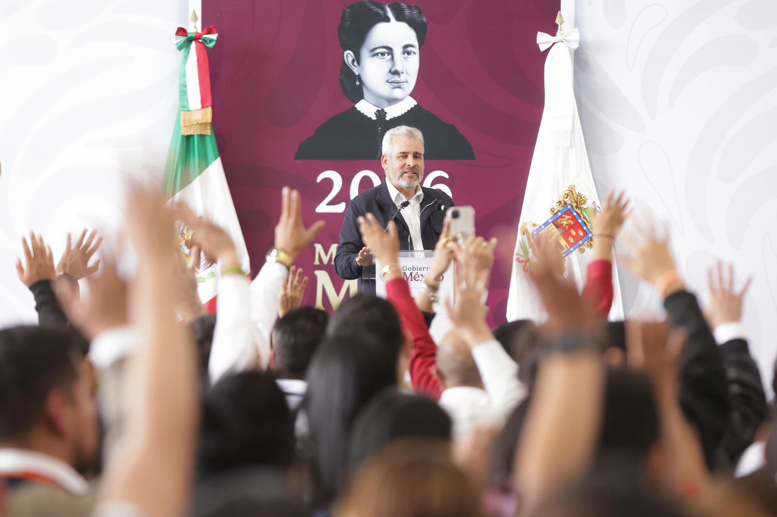 ¡Adiós al “no tengo datos”! Más de 200 mil estudiantes de prepa y universidad tendrán internet gratis: ARB