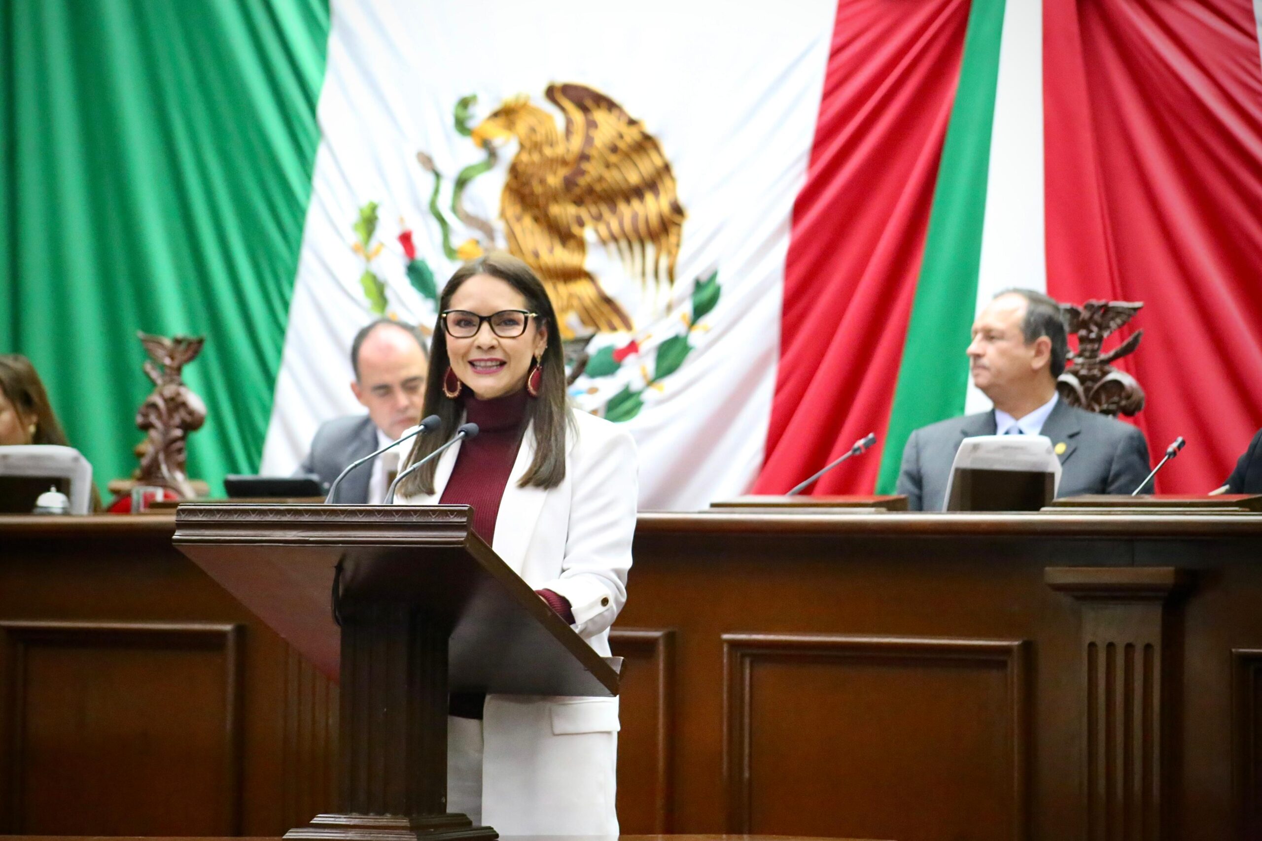 Nalleli Julieta presenta iniciativa para garantizar igualdad sustantiva