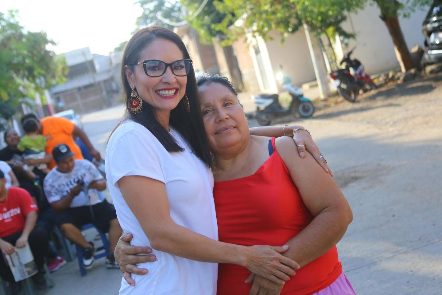 Continuará el impulso a iniciativas a favor de la mujer: Nalleli Pedraza Continuará el impulso a iniciativas a favor de la mujer: Nalleli Pedraza