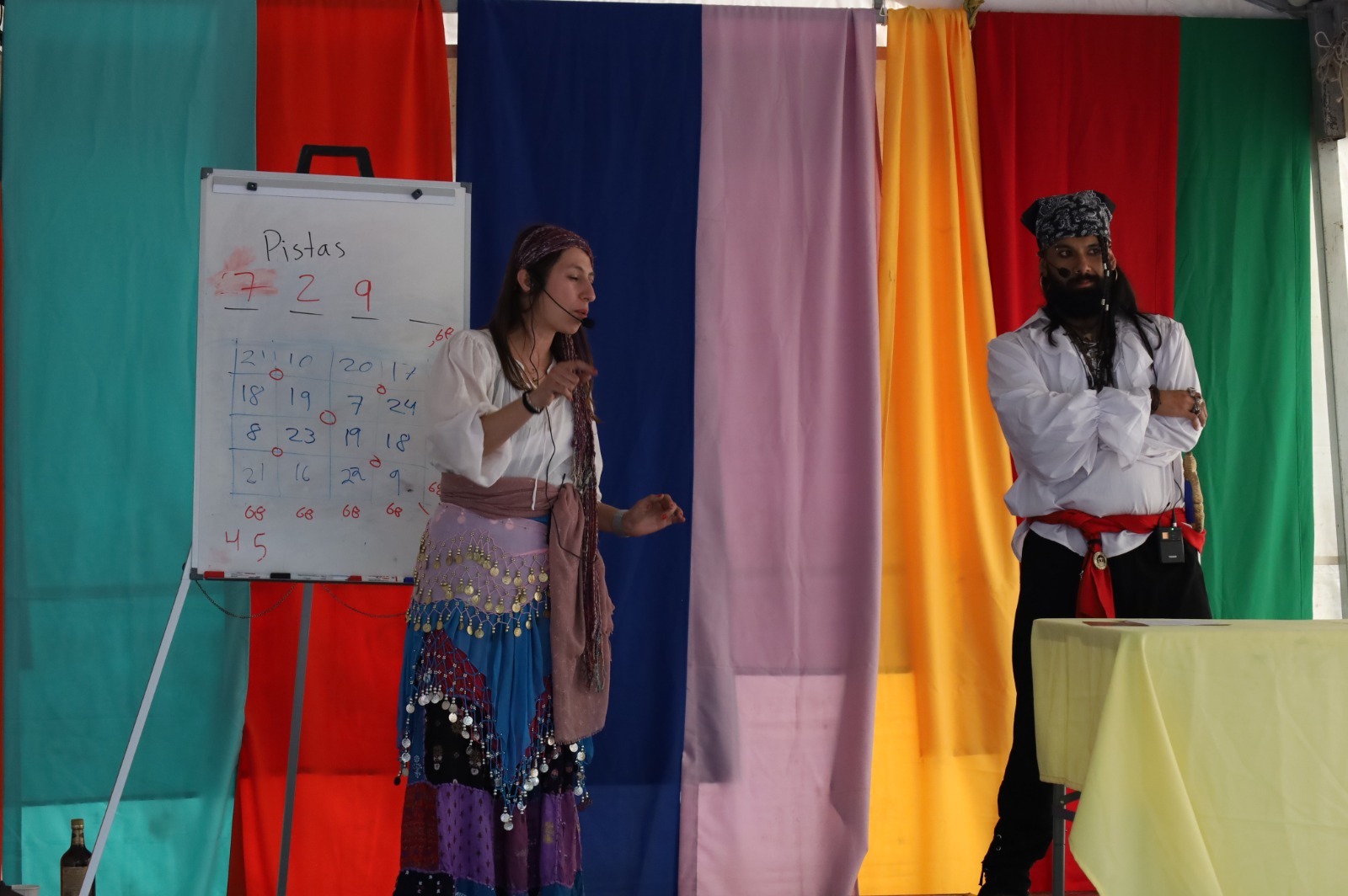 Familias de Morelia disfrutaron de la celebración matemática de la UNAM Familias de Morelia disfrutaron de la celebración matemática de la UNAM