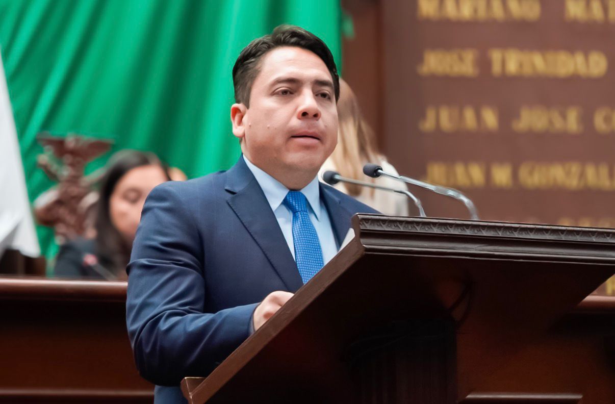 Diputado Iván Vera propone programa estatal de incubadoras para fortalecer el emprendimiento en Michoacán