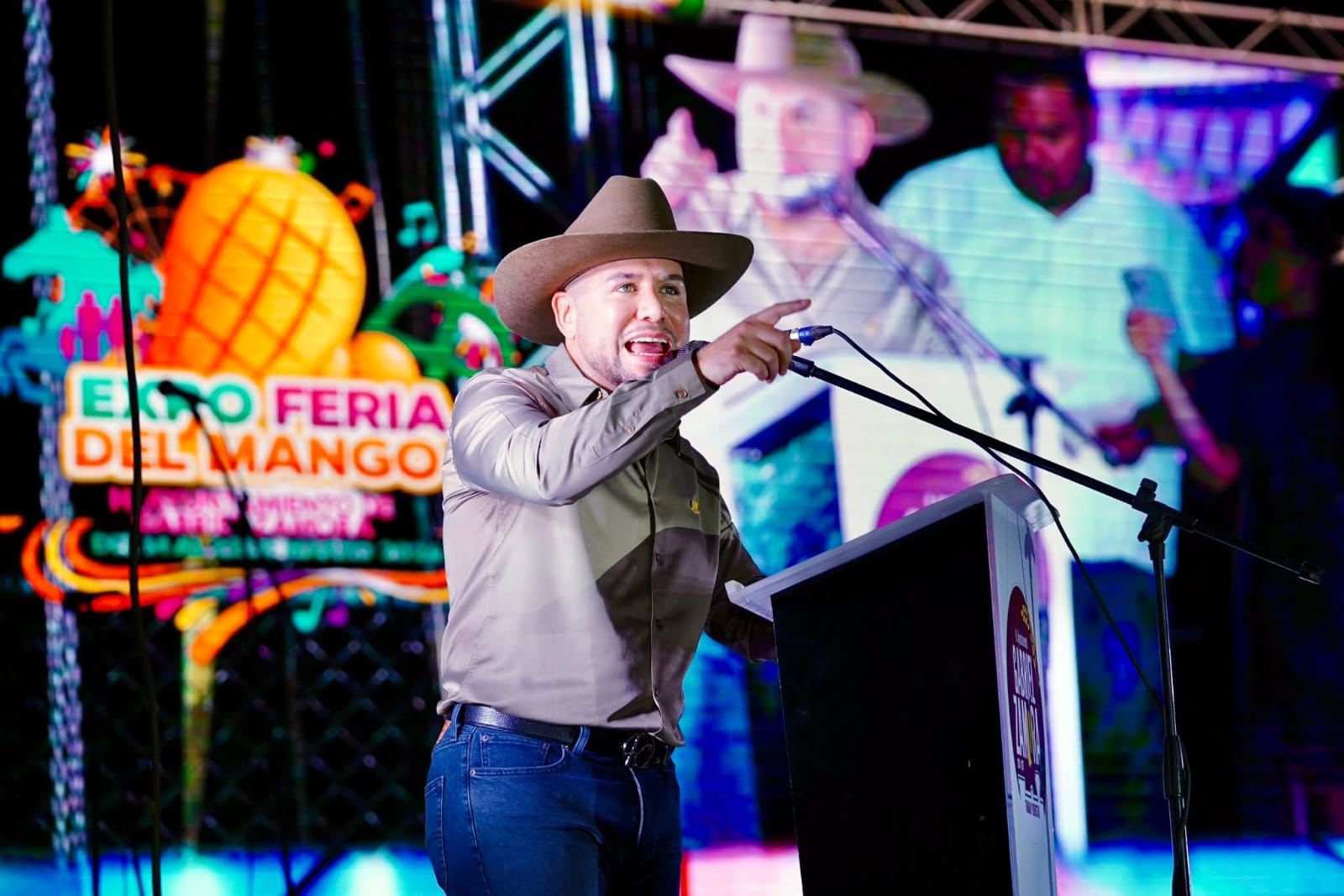 El mango de Tierra Caliente, siembra esperanza en Gabriel Zamora y Nuevo Urecho: Reyes Galindo El mango de Tierra Caliente, siembra esperanza en Gabriel Zamora y Nuevo Urecho: Reyes Galindo