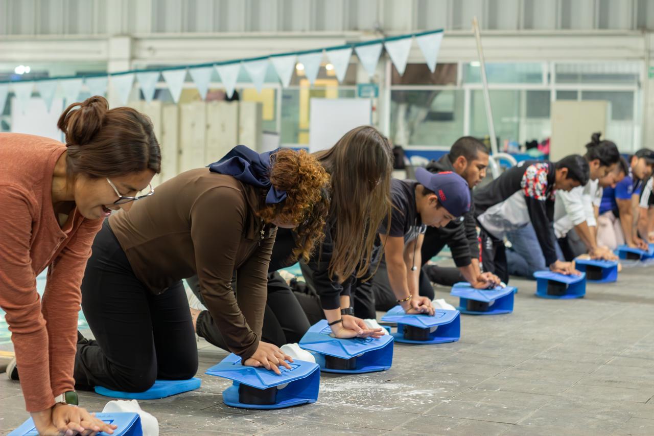 Certifica IMSS Michoacán a sus salvavidas y actualiza técnicas de salvamento acuático Certifica IMSS Michoacán a sus salvavidas y actualiza técnicas de salvamento acuático