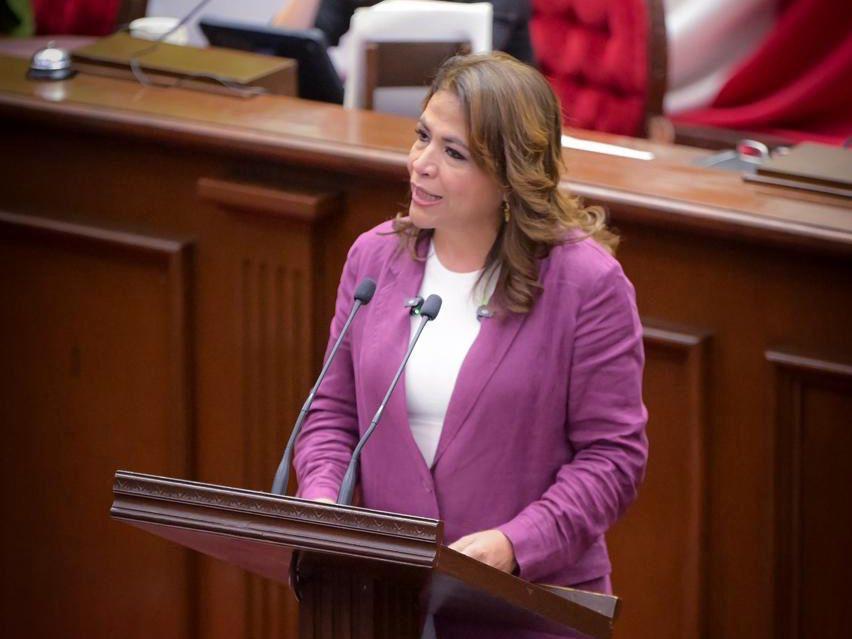 Fabiola Alanís impulsa reforma constitucional para sancionar la violencia política de género en Michoacán