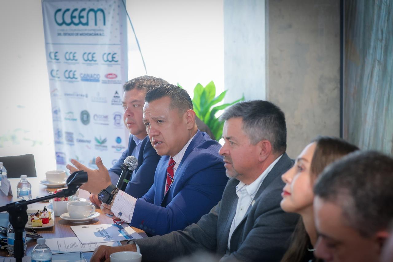 Presenta Carlos Torres Piña transformación institucional al Consejo Coordinador Empresarial Presenta Carlos Torres Piña transformación institucional al Consejo Coordinador Empresarial