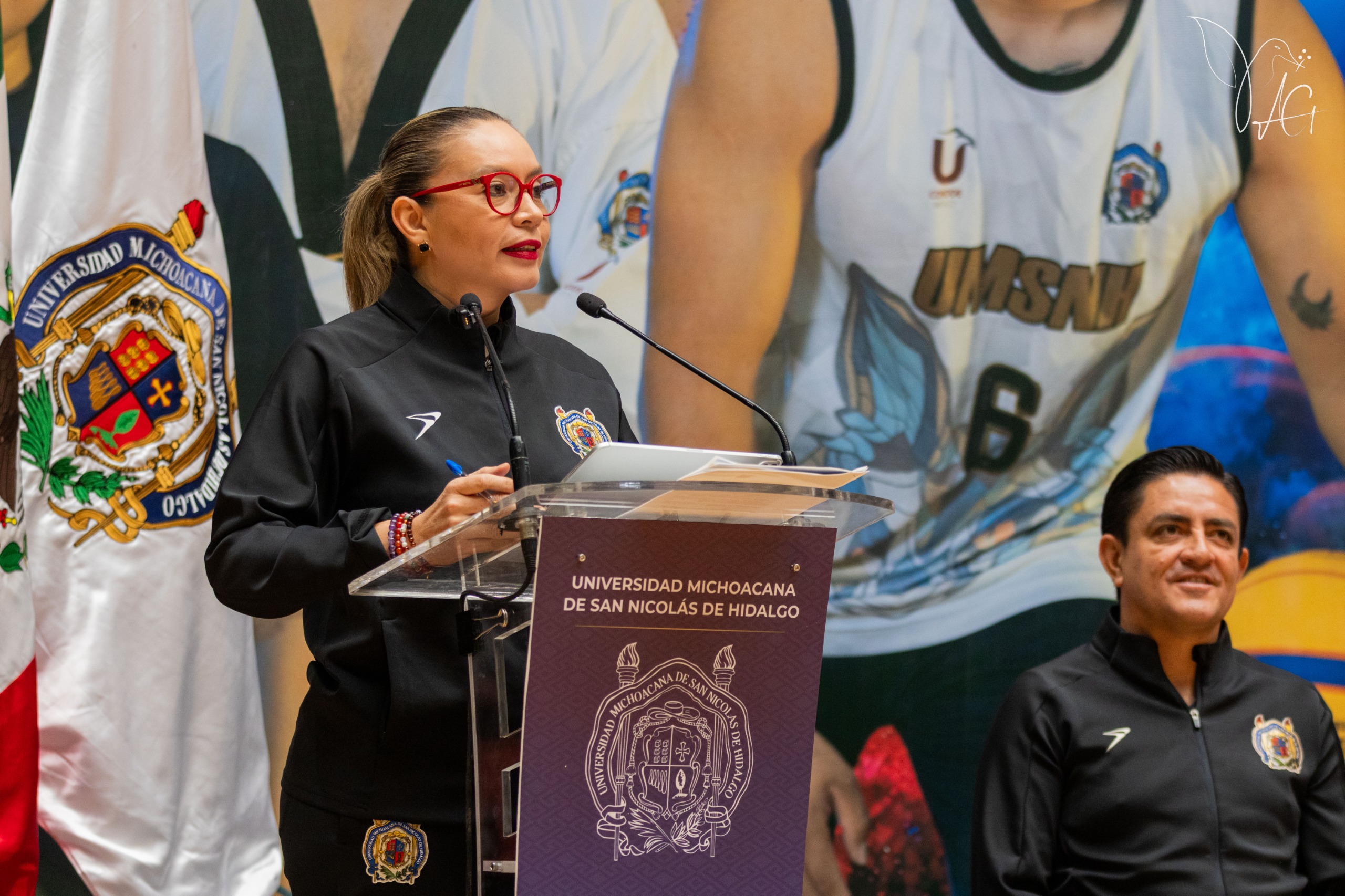 El trabajo en equipo gana campeonatos, señala Yarabí Ávila al inaugurar la Universidad Estatal 2026
