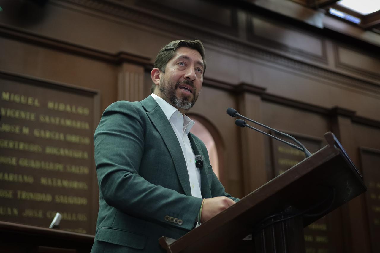 Propone Abraham Espinoza que actas de nacimiento tengan vigencia indefinida en Michoacán Propone Abraham Espinoza que actas de nacimiento tengan vigencia indefinida en Michoacán