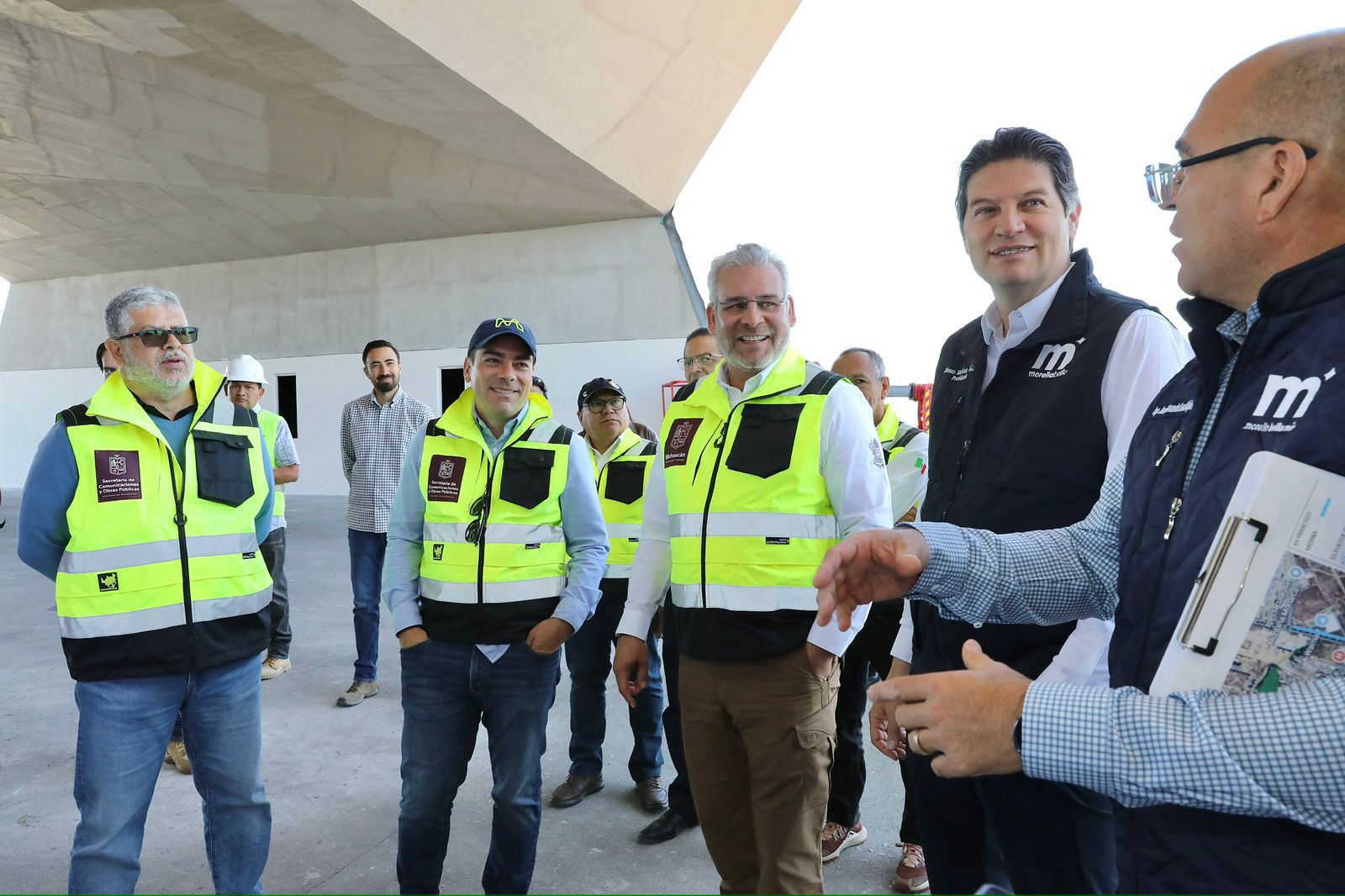 ARB revisa etapa final del rescate del Complejo Bicentenario, en Morelia ARB revisa etapa final del rescate del Complejo Bicentenario, en Morelia