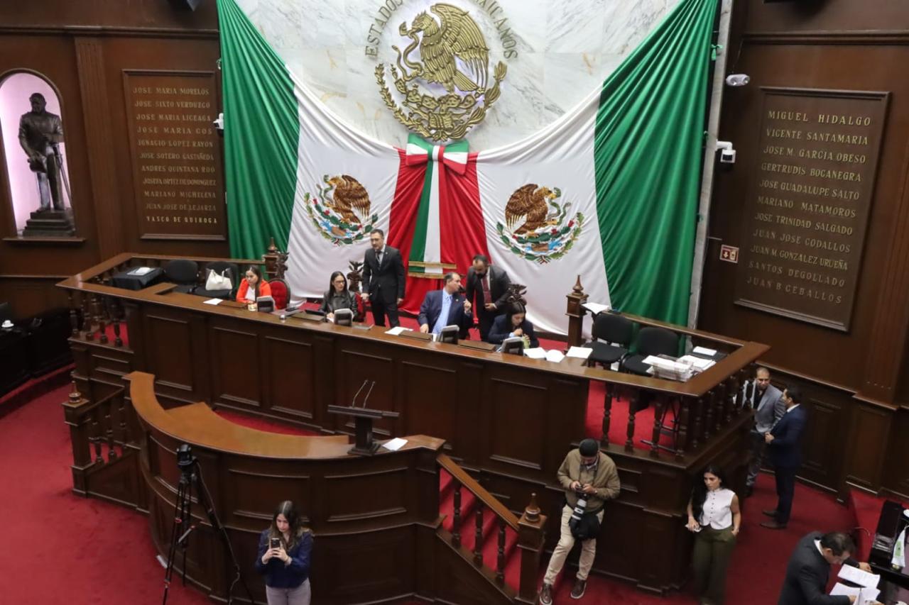 Primarias y secundarias deberán regular uso de Dispositivos Móviles en horario escolar: 76 Legislatura Primarias y secundarias deberán regular uso de Dispositivos Móviles en horario escolar: 76 Legislatura