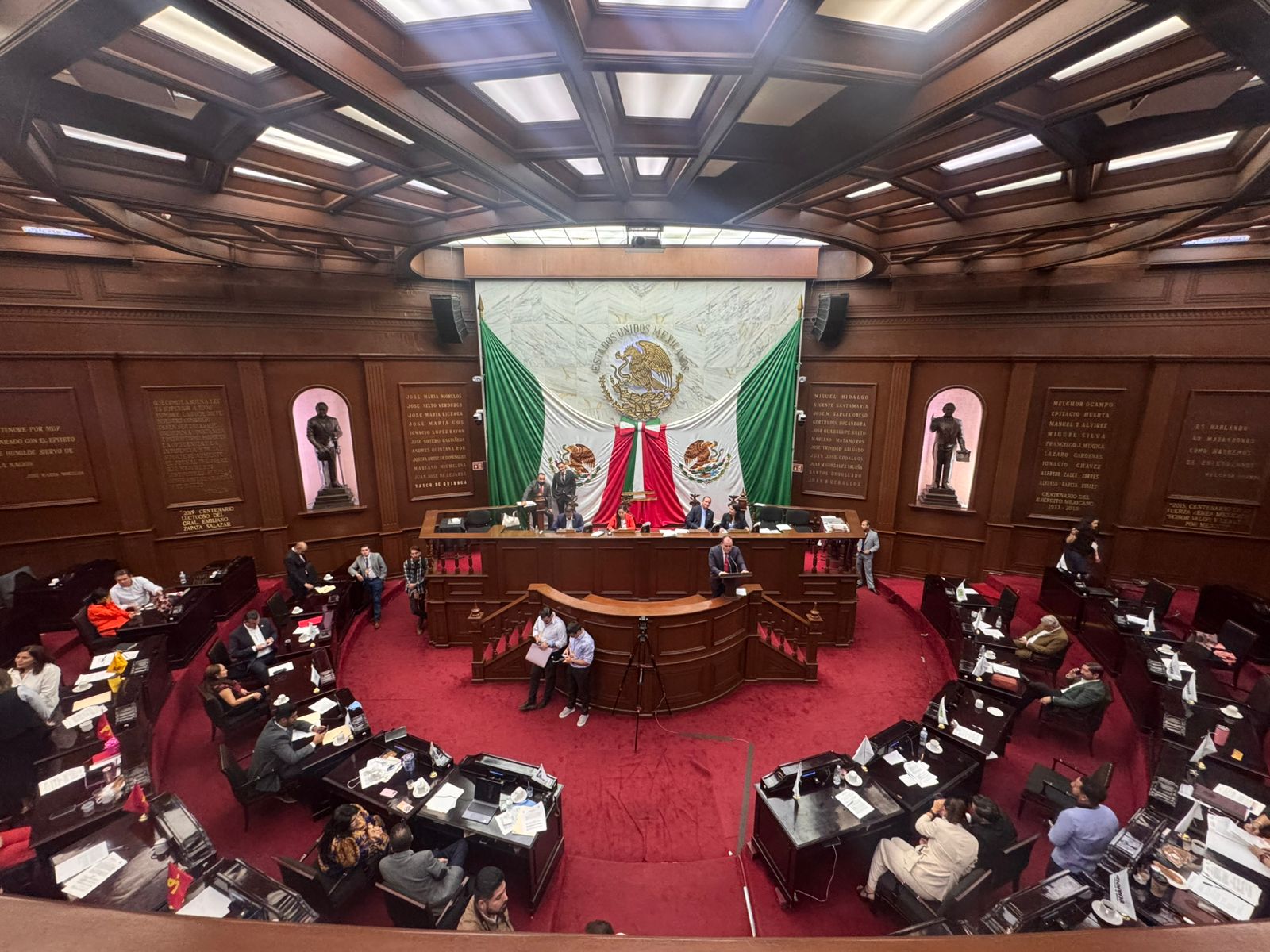 Por Ley, la Lengua de Señas Mexicana se deberá instruir en todos los niveles educativos en Michoacán Por Ley, la Lengua de Señas Mexicana se deberá instruir en todos los niveles educativos en Michoacán