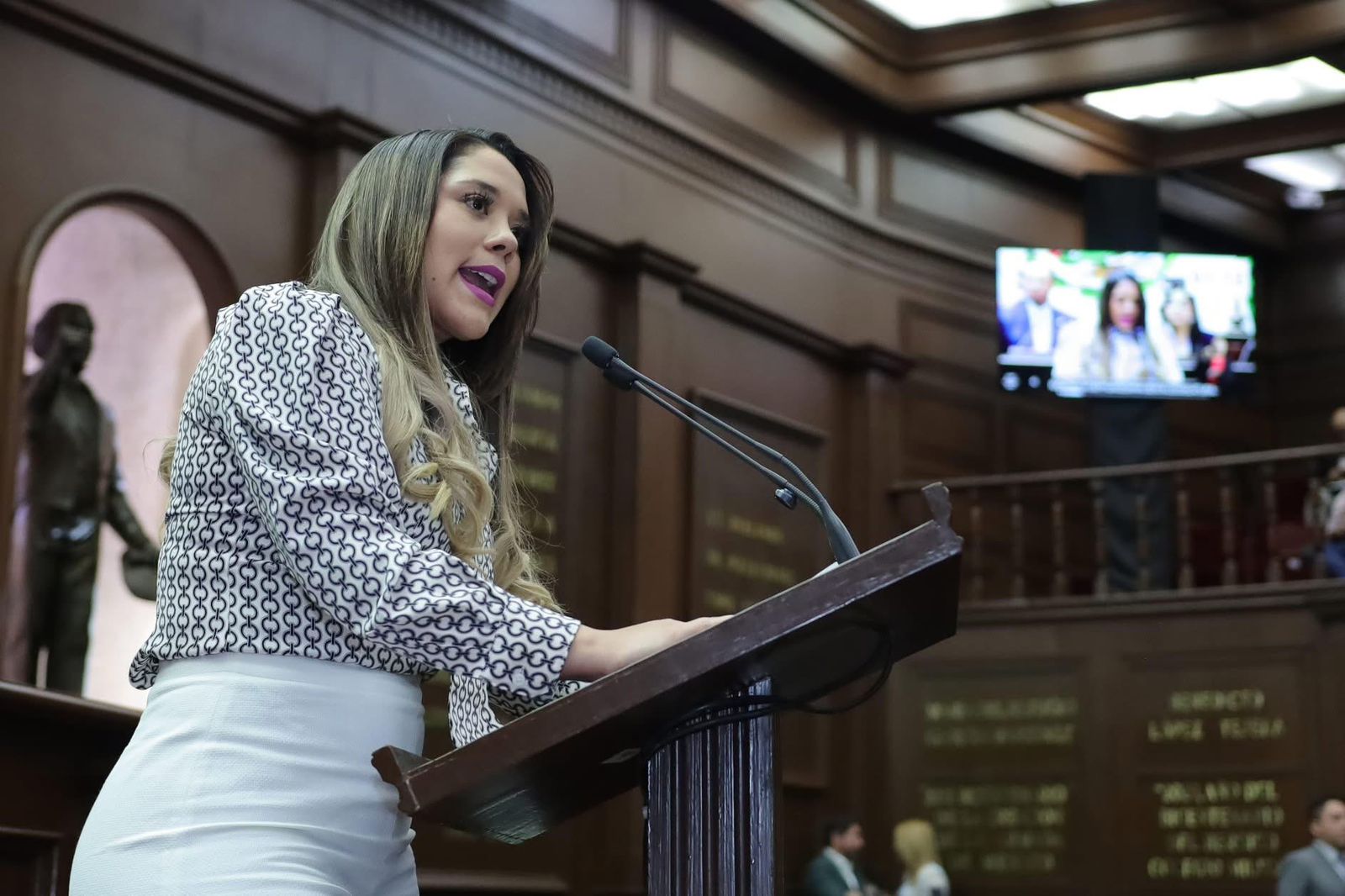 Desde tribuna, Xóchitl Ruiz plantea necesidad de reformar marco jurídico en materia de justicia para adolescentes Desde tribuna, Xóchitl Ruiz plantea necesidad de reformar marco jurídico en materia de justicia para adolescentes