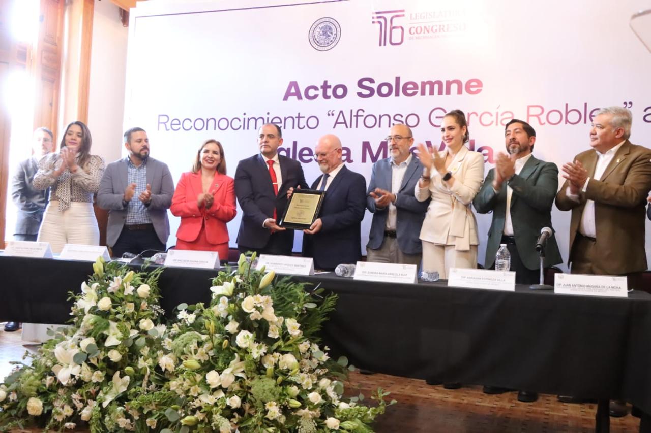 Congreso del Estado entrega a la Iglesia MasVida el Reconocimiento “Alfonso García Robles” Congreso del Estado entrega a la Iglesia MasVida el Reconocimiento “Alfonso García Robles”