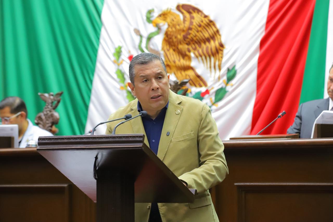 Celebra Barragán aprobación de reforma que planteó para regular el uso de celulares en primaria y secundaria Celebra Barragán aprobación de reforma que planteó para regular el uso de celulares en primaria y secundaria