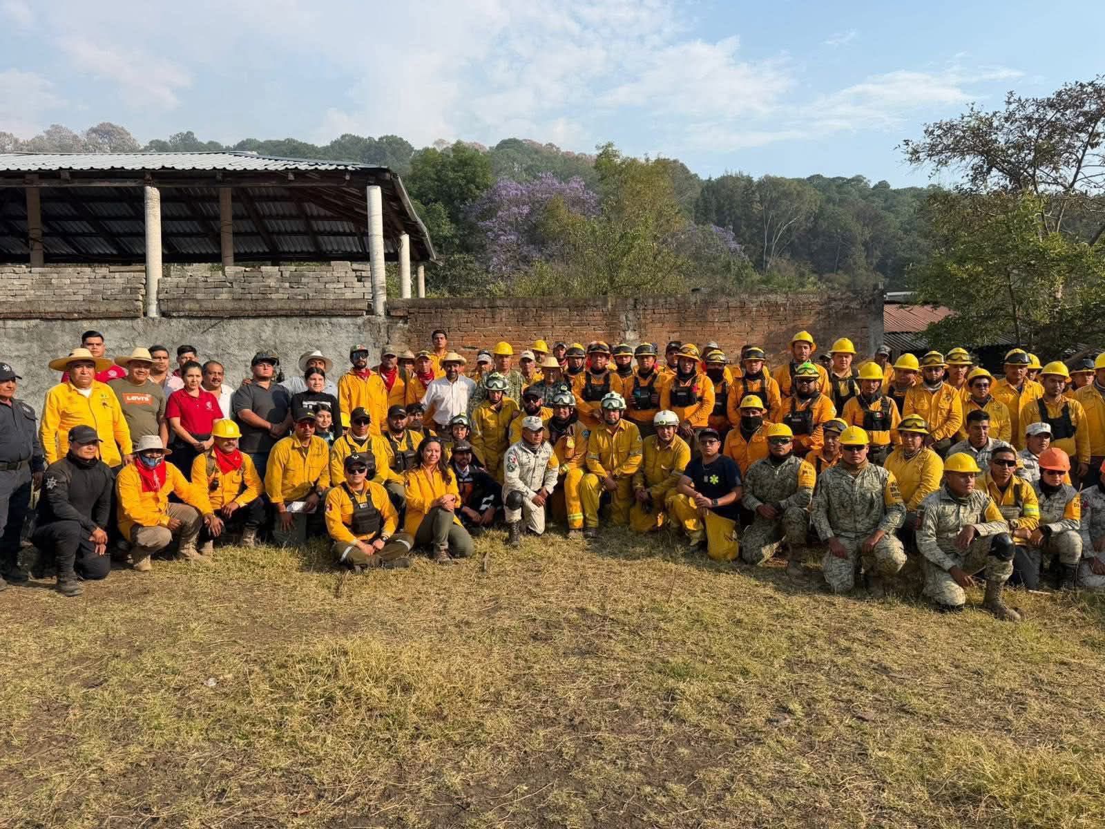 Incendio en Área Natural Protegida de Tzitzio, controlado al 100 % Incendio en Área Natural Protegida de Tzitzio, controlado al 100 %