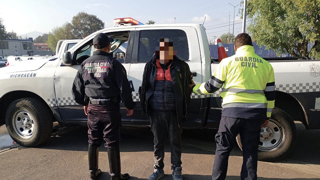 Guardia Civil detiene a presunto asaltante de transeúntes en Morelia Guardia Civil detiene a presunto asaltante de transeúntes en Morelia