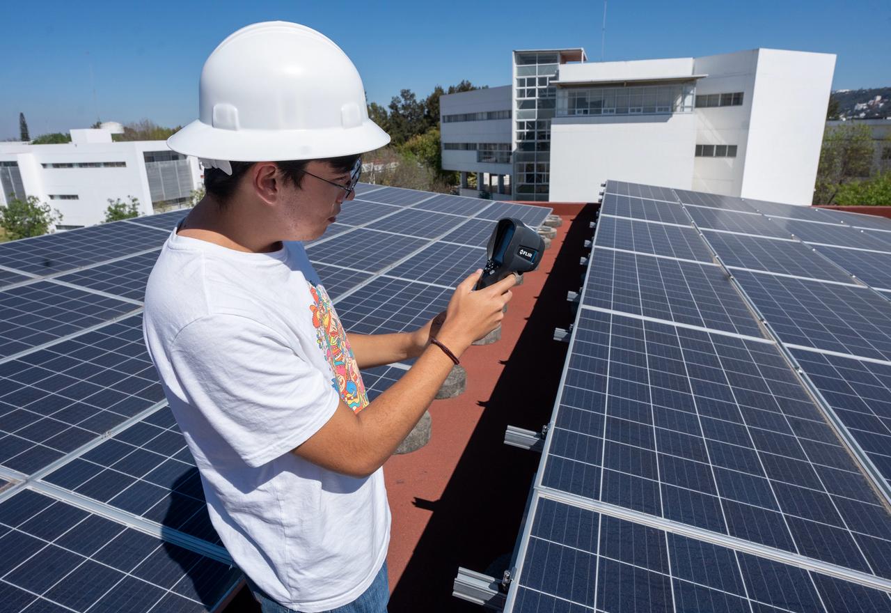 Licenciatura en Ingeniería Electricista de la UMSNH obtiene acreditación del CACEI con reconocimiento del Washington Accord