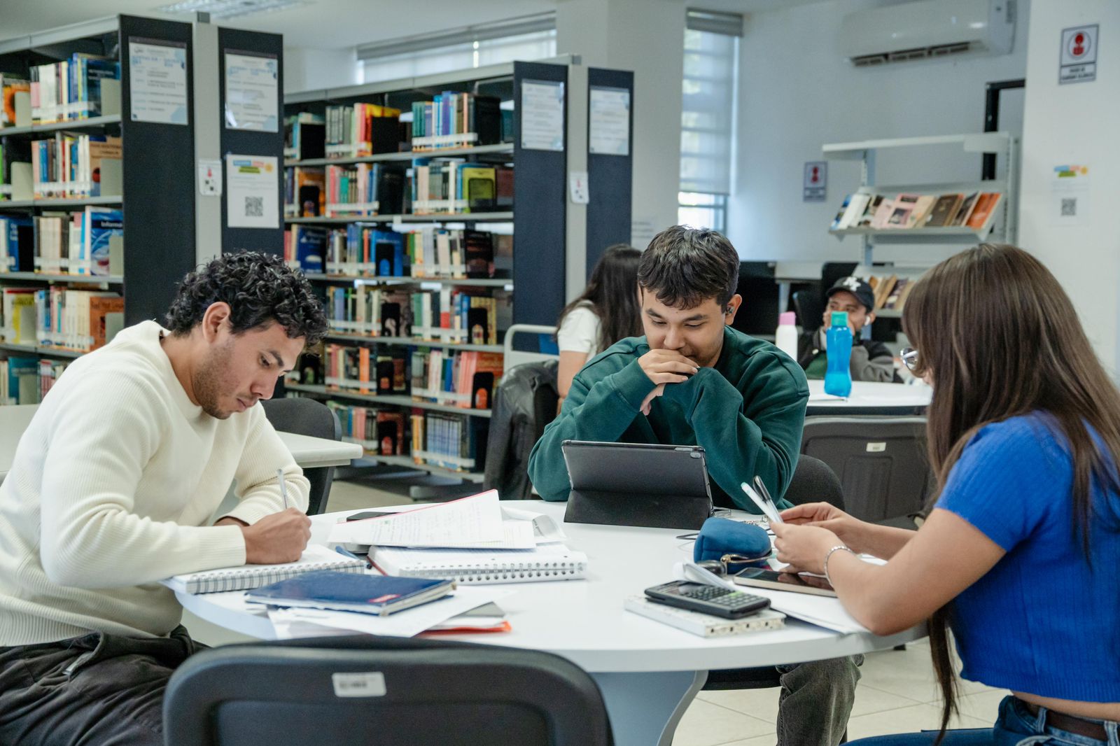 UMSNH, primera institución pública en Michoacán en ofertar la Licenciatura en Política, Gobierno y Gestión Pública UMSNH, primera institución pública en Michoacán en ofertar la Licenciatura en Política, Gobierno y Gestión Pública