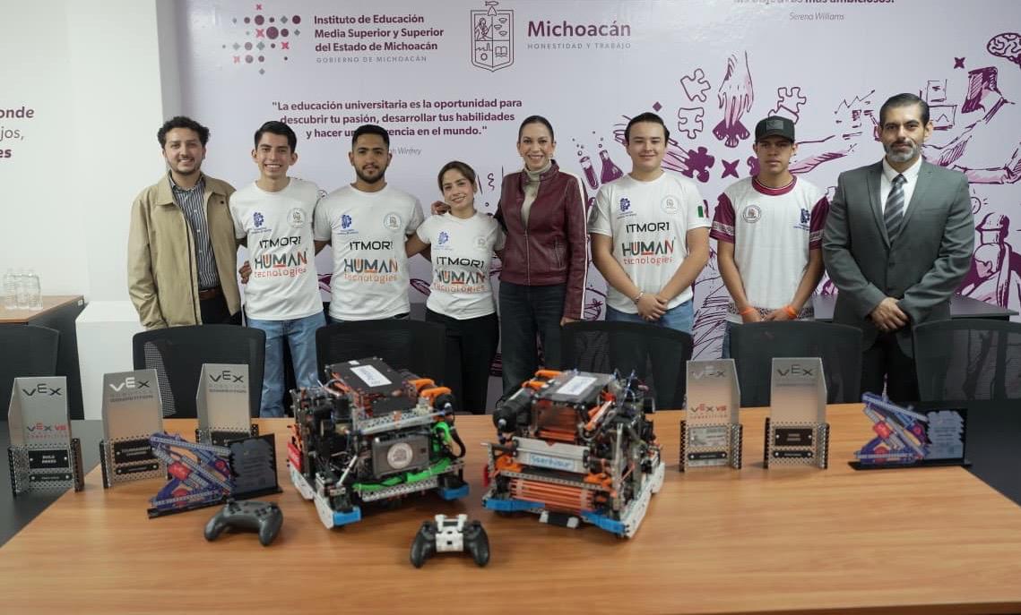 Estudiantes michoacanos participan en mundial de robótica con respaldo del Iemsysem Estudiantes michoacanos participan en mundial de robótica con respaldo del Iemsysem