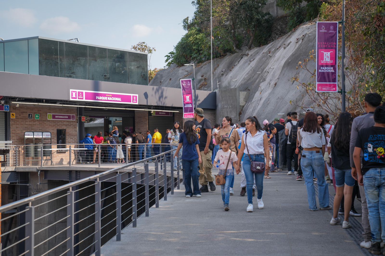 Más de 52 mil personas usaron el teleférico de Uruapan el fin de semana: ARB