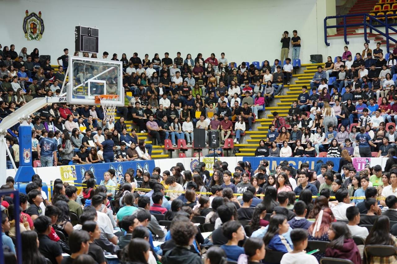Guías de estudio para examen de ingreso a la UMSNH son gratuitas, no te dejes engañar
