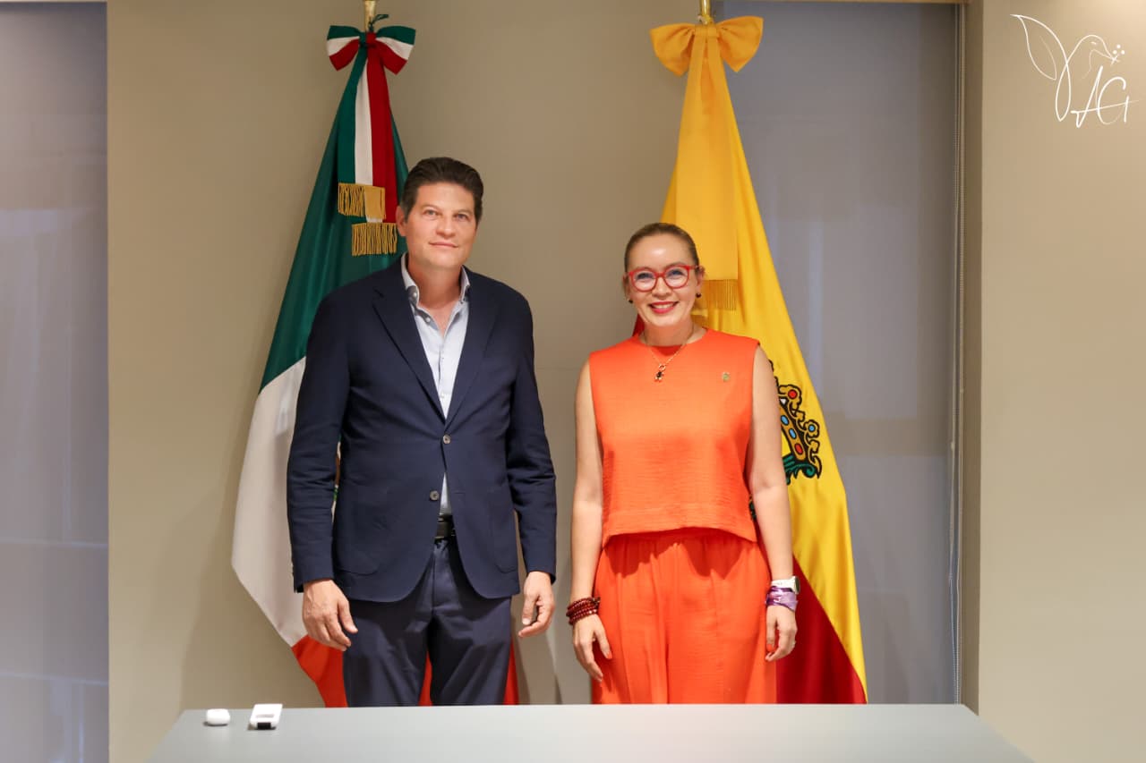 Ofrece Alfonso Martínez ruta a Yarabí Ávila para saldar históricos adeudos de la UMSNH