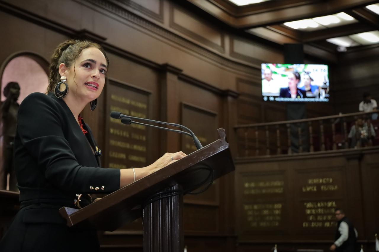 Sandra Arreola presenta iniciativa para garantizar intérpretes de Lengua de Señas en los Servicios de Salud de Michoacán