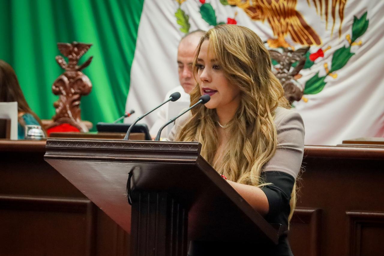 Desde Tribuna, Xóchitl Ruíz llama a dignificar salarios y condiciones laborales de las fuerzas de seguridad