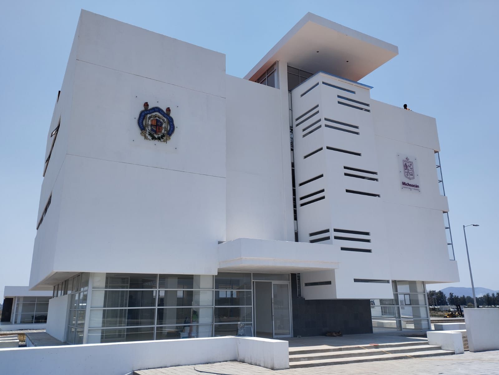 Universidad Michoacana, única institución con presupuesto garantizado por la Constitución: ARB