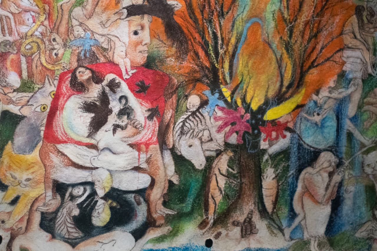 Entre la memoria y la materia: disfruta de un viaje visual por las exposiciones de la Casa de Cultura