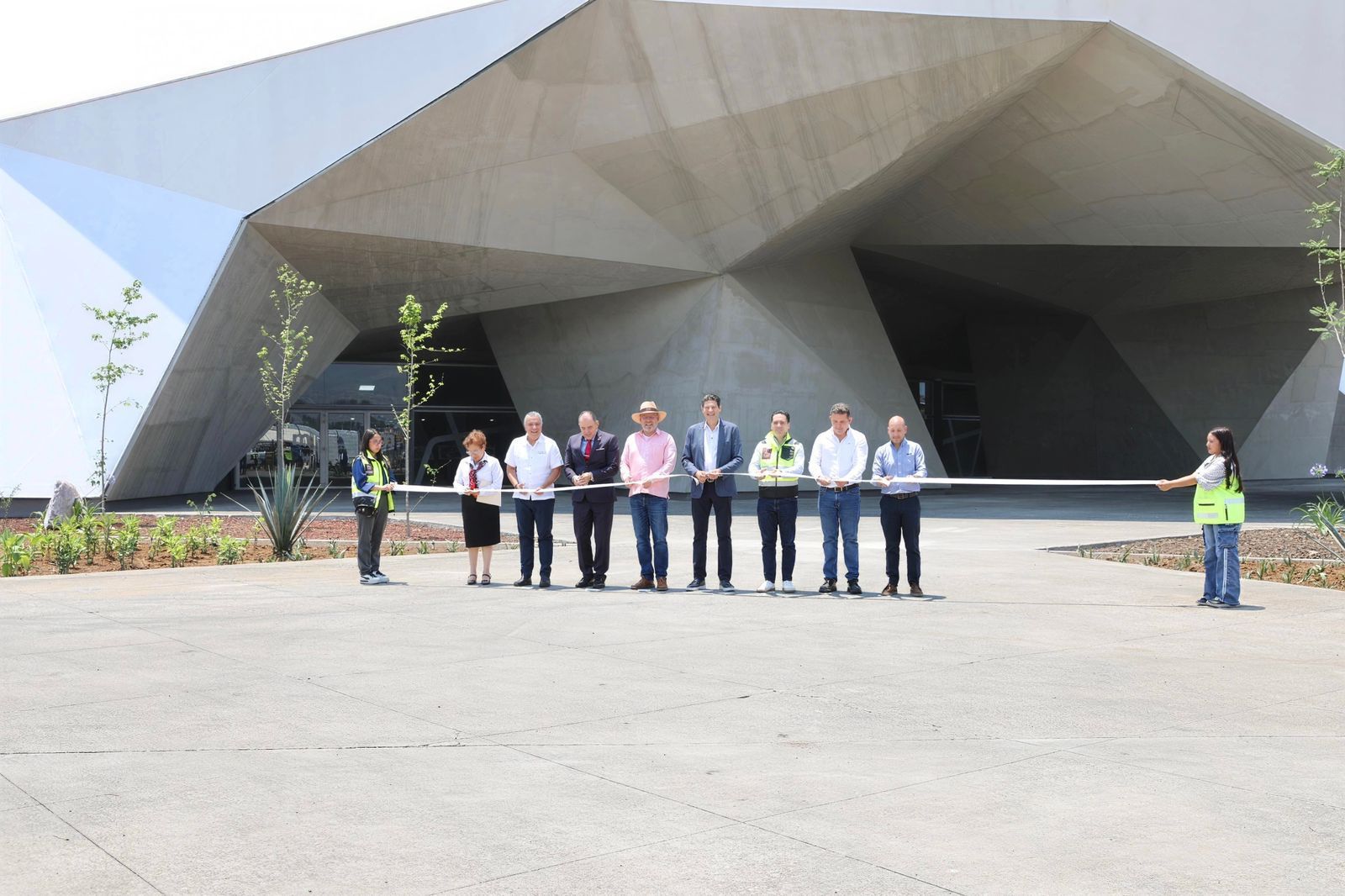Michoacán y Morelia rescatan Complejo Bicentenario; ARB destaca unión