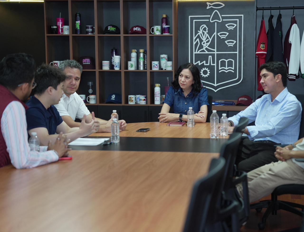 Michoacán impulsa alianza con empresa china para fortalecer educación tecnológica