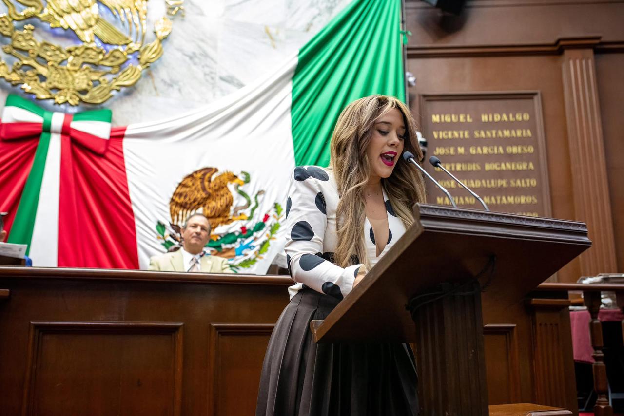 Desde tribuna, Xóchitl Ruiz pide coordinación institucional para frenar la violencia escolar