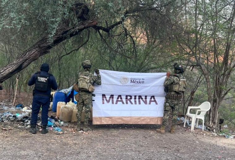 Aseguran 11 mil 800 litros de hidrocarburo, en Arteaga