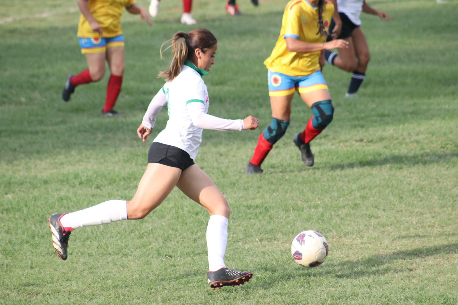 Con más de 2 mil jóvenes en la cancha, arrancará el Jalo Futbolero