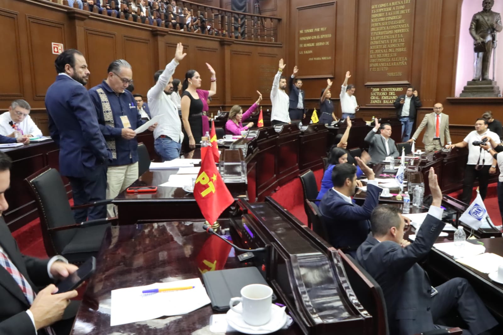 Fortalece 76 Legislatura pluralidad, participación y equilibrio democrático en los ayuntamientos de Michoacán Fortalece 76 Legislatura pluralidad, participación y equilibrio democrático en los ayuntamientos de Michoacán