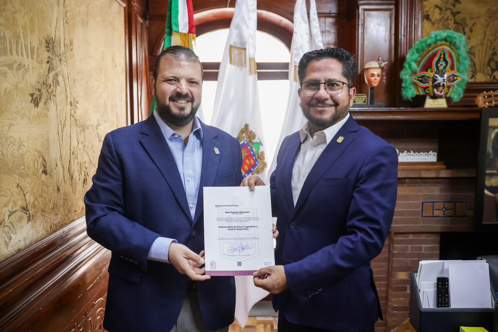 Entrega Raúl Zepeda nombramientos a nuevos subsecretarios de Segob Entrega Raúl Zepeda nombramientos a nuevos subsecretarios de Segob