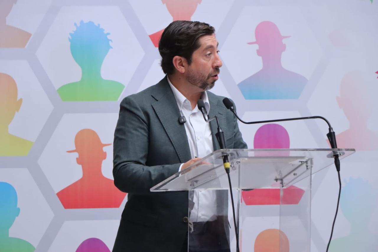 Abraham Espinoza refrenda compromiso con la inclusión durante foro “La Ley y Trisomía 21” Abraham Espinoza refrenda compromiso con la inclusión durante foro “La Ley y Trisomía 21”
