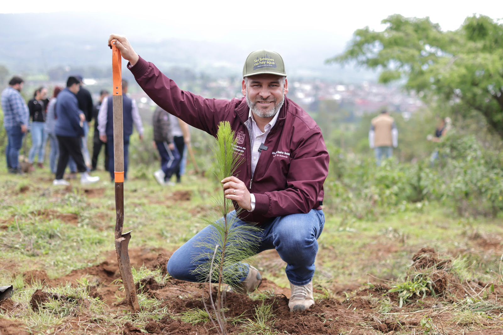 Anuncia ARB reforestación de 17 mil hectáreas con 10.5 millones de árboles Anuncia ARB reforestación de 17 mil hectáreas con 10.5 millones de árboles