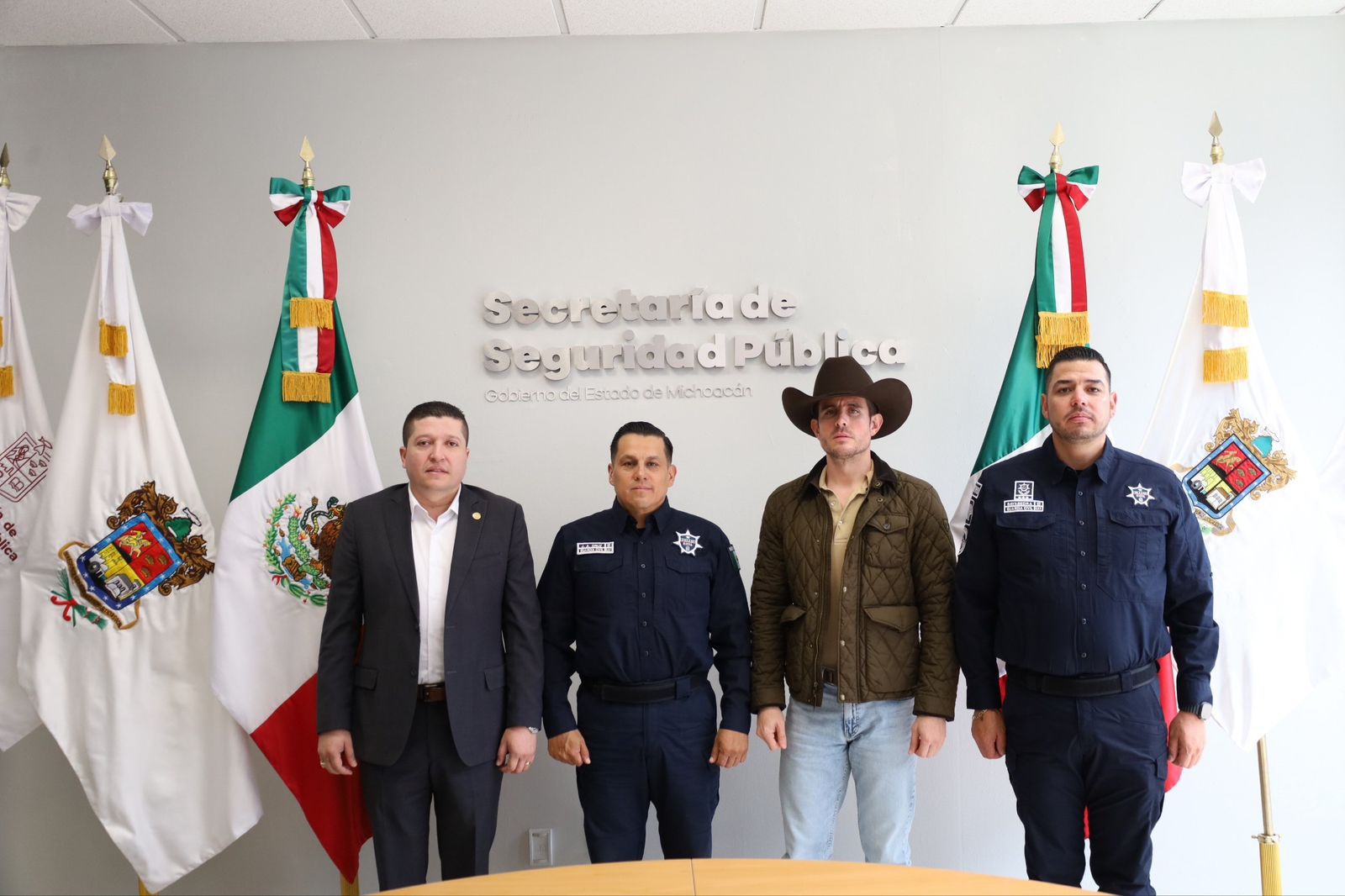 Acuerdan reforzar acciones legislativas a favor de la seguridad en Michoacán