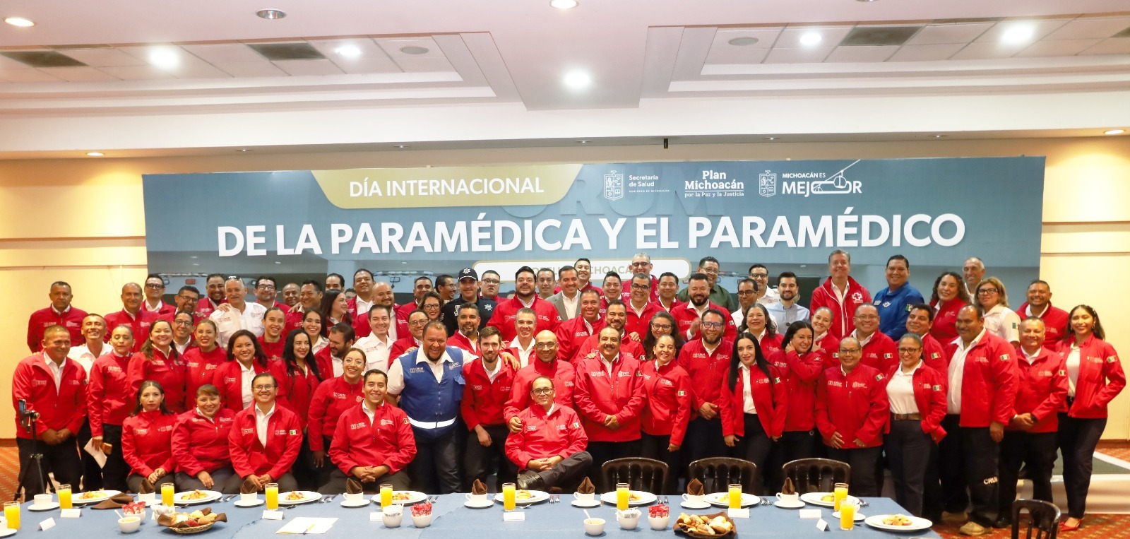 Reconoce SSM la labor y profesionalismo de paramédicos michoacanos en su día