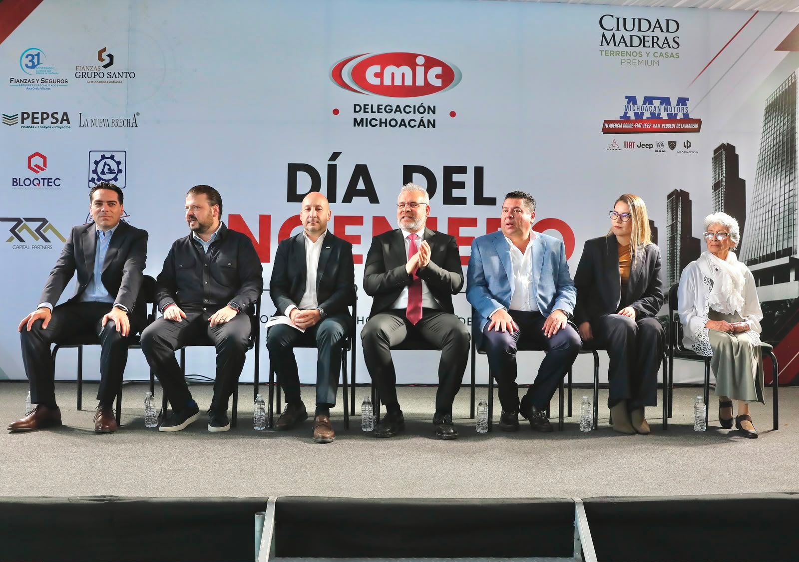 Con inversión histórica de 24 mil mdp, ingenieros locales ejecutan el 95% de la obra pública: ARB